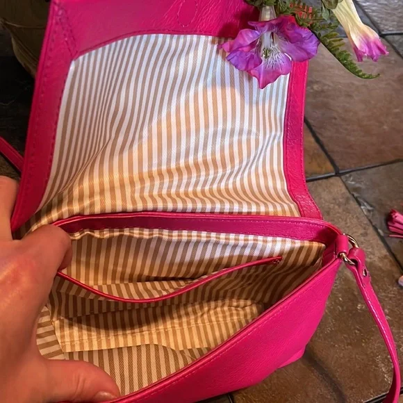 NWOT Kate Spade Pebbled Leather Crossbody Bag♠️ - Picture 4 of 4